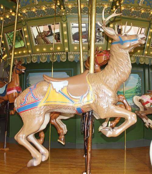 A statue of a carousel

Description automatically generated