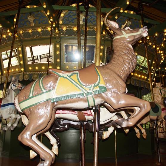 A statue of a carousel

Description automatically generated